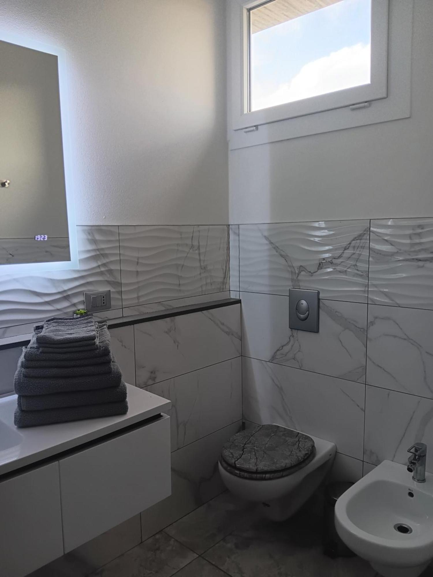 Hotel La Famiglia tripla Ca Bianca Esterno foto